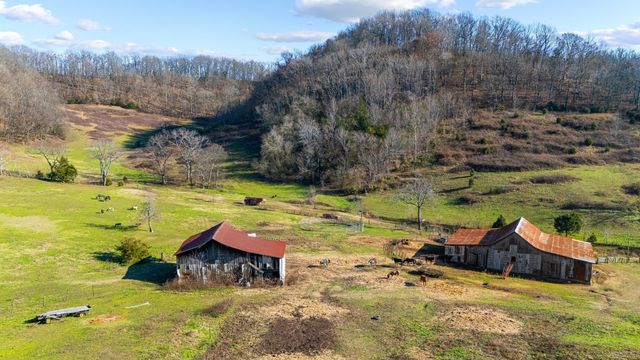 4701 Reed Rd, Thompsons Station, TN 37179