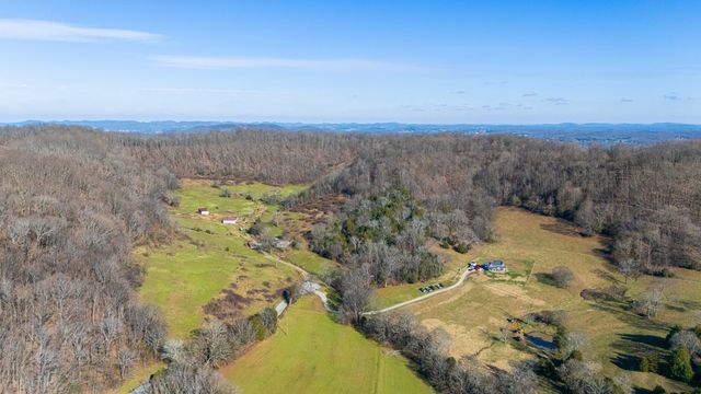 4701 Reed Rd, Thompsons Station, TN 37179
