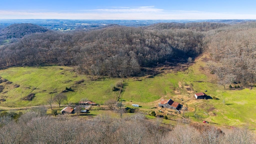 4701 Reed Rd, Thompsons Station, TN 37179