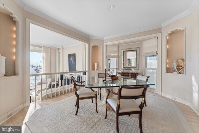 4628 CHARLESTON TER NW, Washington, DC 20007