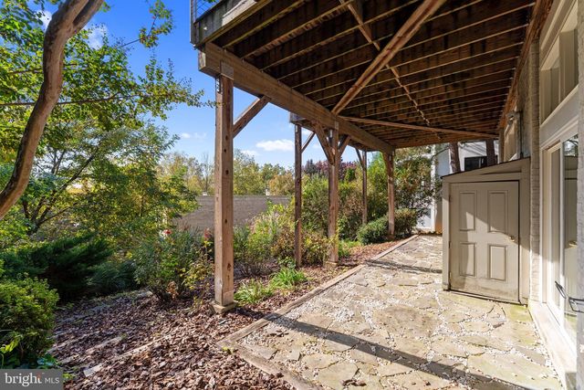 4628 CHARLESTON TER NW, Washington, DC 20007