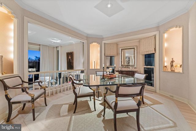 4628 CHARLESTON TER NW, Washington, DC 20007