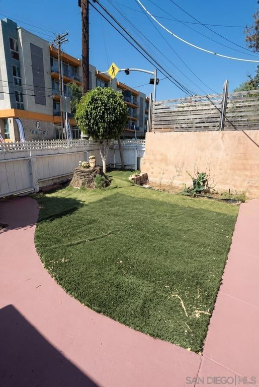 1207 E 8th, National City, CA 91950