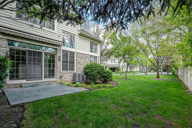 128 Fairway Drive, La Grange, IL 60525