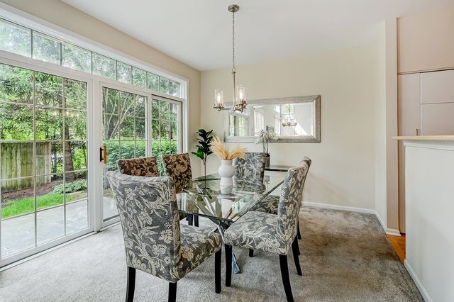 128 Fairway Drive, La Grange, IL 60525