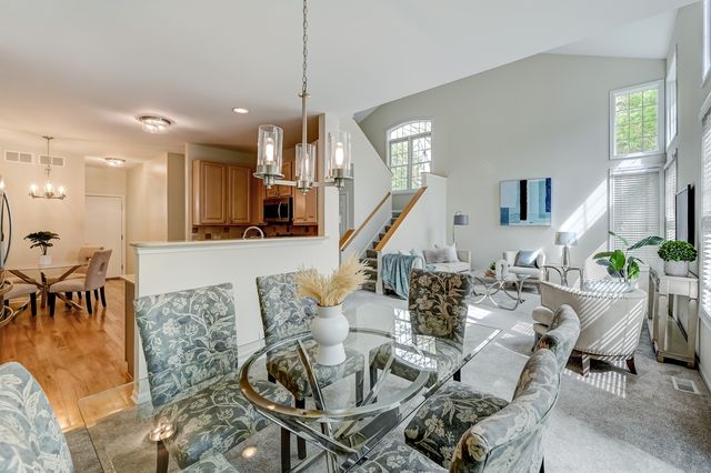 128 Fairway Drive, La Grange, IL 60525