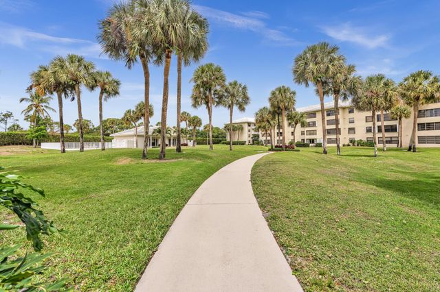 3507 Village Boulevard, West Palm Beach, FL 33409