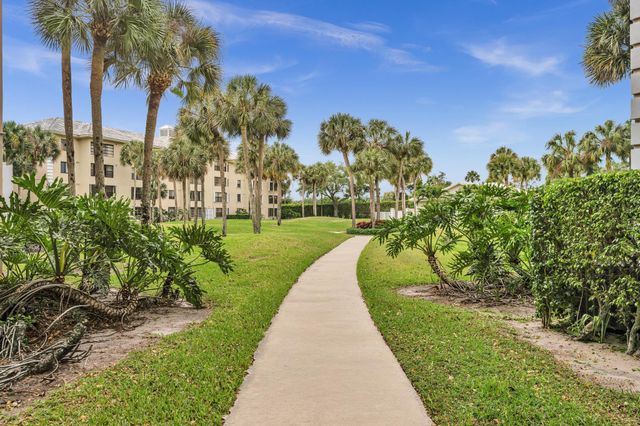 3507 Village Boulevard, West Palm Beach, FL 33409