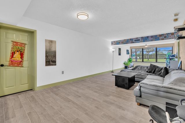 3507 Village Boulevard, West Palm Beach, FL 33409