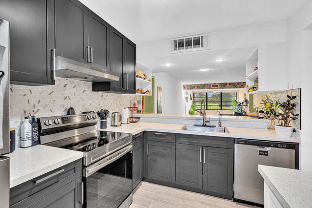 3507 Village Boulevard, West Palm Beach, FL 33409