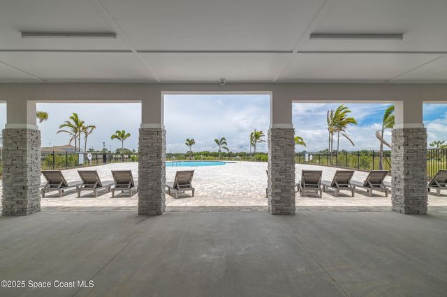 2413 Carrick Street NW, Palm Bay, FL 32907