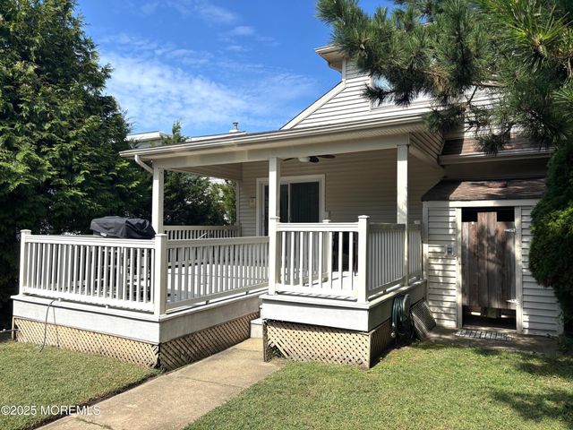 7 Lincoln Avenue, Avon-by-the-sea, NJ 07717