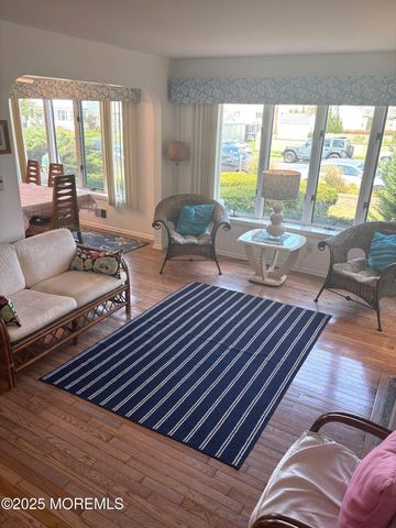 7 Lincoln Avenue, Avon-by-the-sea, NJ 07717