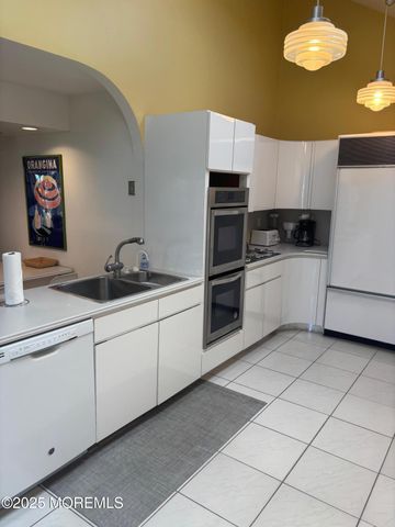 7 Lincoln Avenue, Avon-by-the-sea, NJ 07717