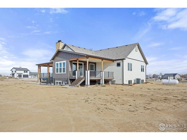 9360 Meadow Farms Dr, Milliken, CO 80543