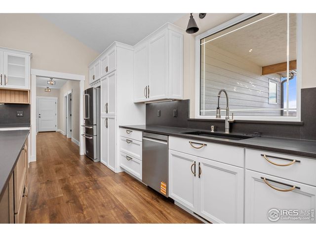 9360 Meadow Farms Dr, Milliken, CO 80543