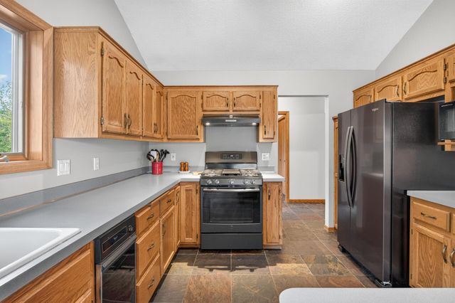 7935 174th Street W, Lakeville, MN 55044