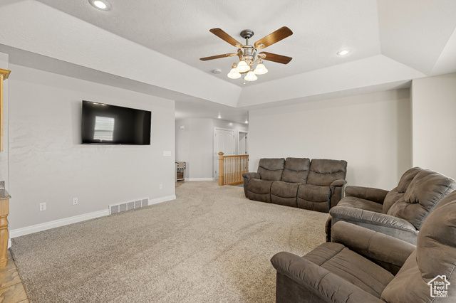 351 W SKYLINE DR, Loa, UT 84747