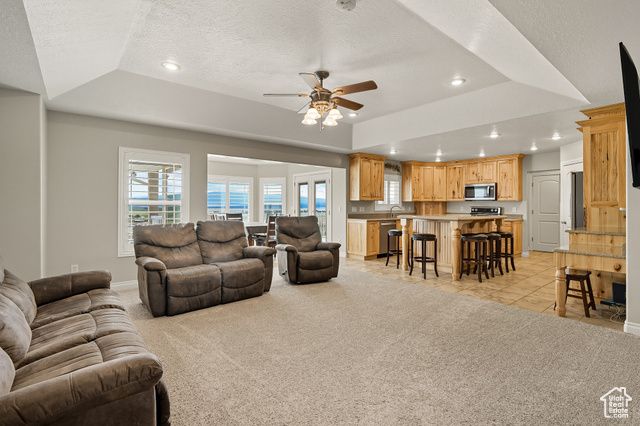 351 W SKYLINE DR, Loa, UT 84747