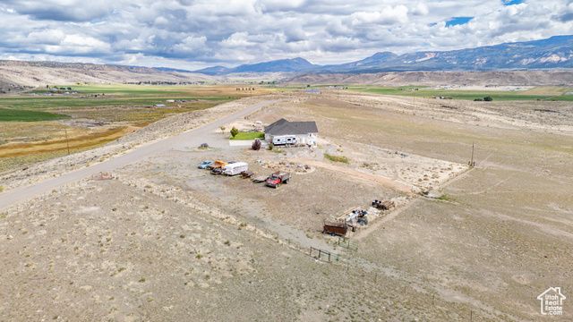 351 W SKYLINE DR, Loa, UT 84747