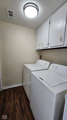 6061 WingedFoot Court, Indianapolis, IN 46254
