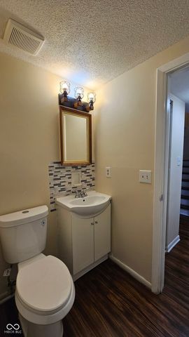 6061 WingedFoot Court, Indianapolis, IN 46254