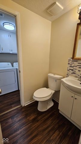 6061 WingedFoot Court, Indianapolis, IN 46254