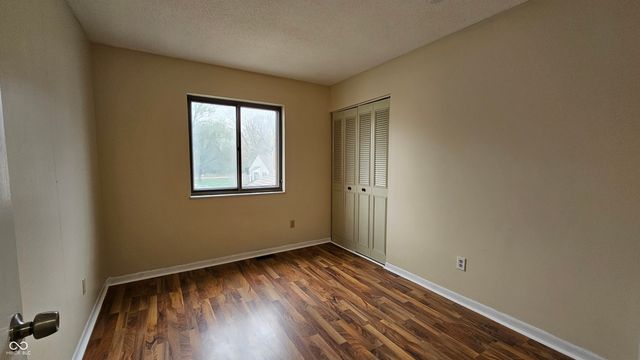 6061 WingedFoot Court, Indianapolis, IN 46254