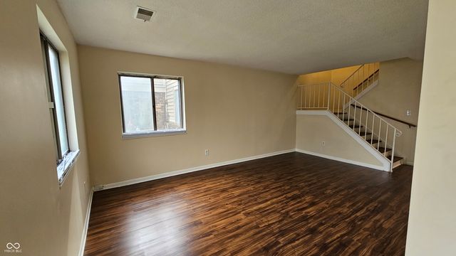 6061 WingedFoot Court, Indianapolis, IN 46254
