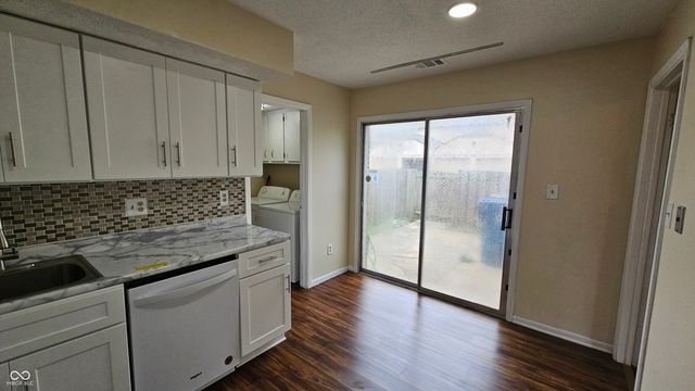 6061 WingedFoot Court, Indianapolis, IN 46254