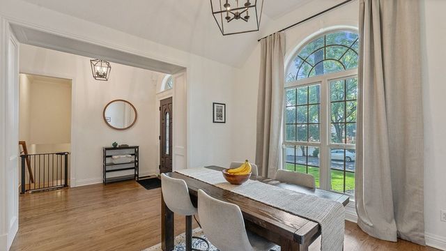 200 NW O Street, Bentonville, AR 72712