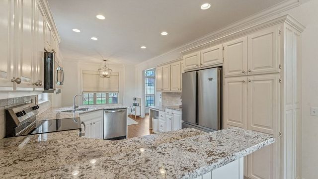 200 NW O Street, Bentonville, AR 72712