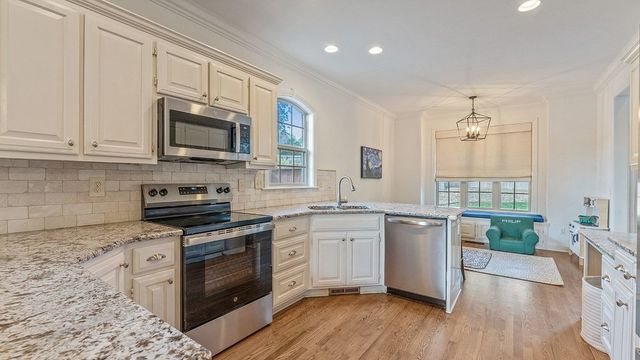 200 NW O Street, Bentonville, AR 72712