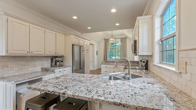 200 NW O Street, Bentonville, AR 72712