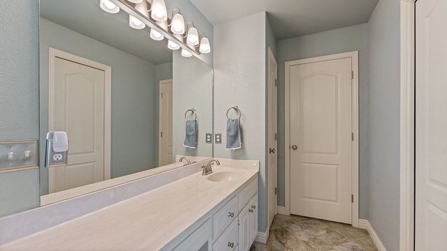 200 NW O Street, Bentonville, AR 72712