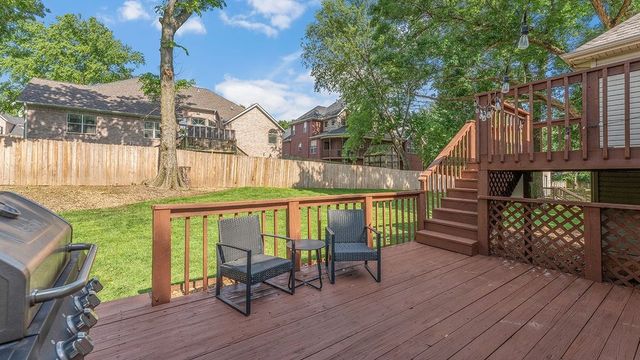 200 NW O Street, Bentonville, AR 72712