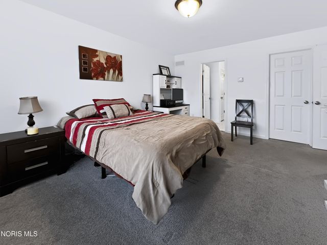 27821 Schriber Street, Walbridge, OH 43465