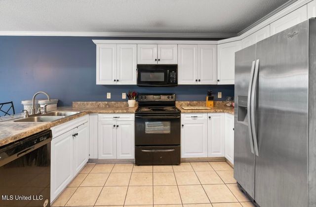 7669 Meadow Ridge Lane, Olive Branch, MS 38654