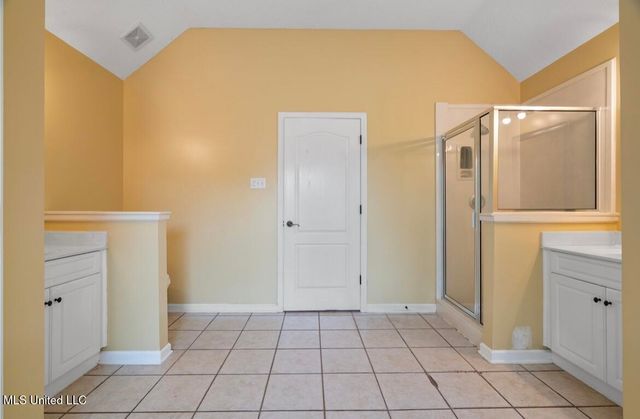 7669 Meadow Ridge Lane, Olive Branch, MS 38654