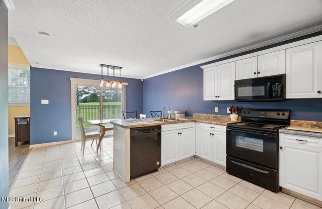 7669 Meadow Ridge Lane, Olive Branch, MS 38654
