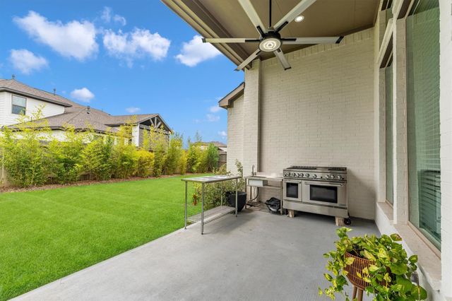 8630 Blue Coral Drive, Cypress, TX 77433