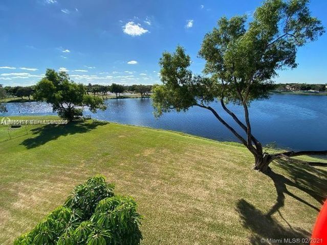 8560 N Sherman Cir 404, Miramar, FL 33025