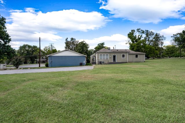 1301B Riverside Dr, Nashville, TN 37206