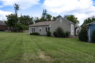 1301B Riverside Dr, Nashville, TN 37206