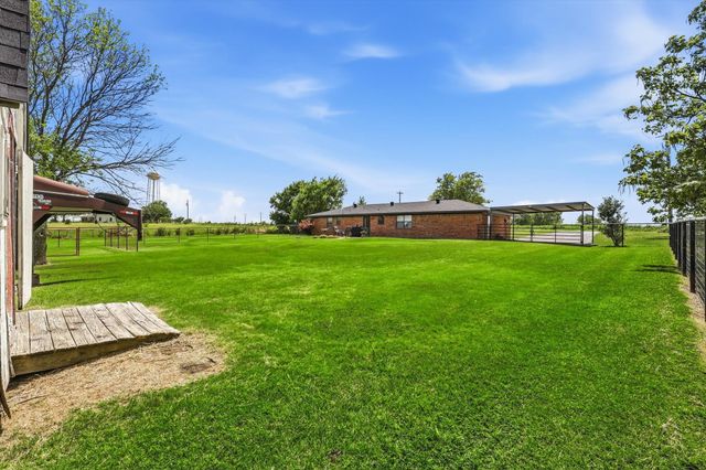 9238 Indian Trail, Sanger, TX 76266