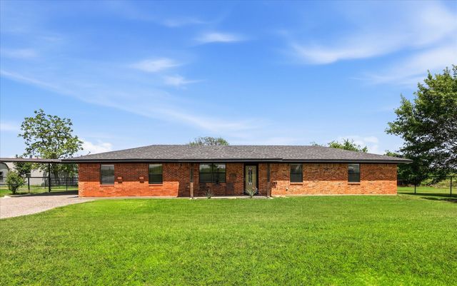 9238 Indian Trail, Sanger, TX 76266
