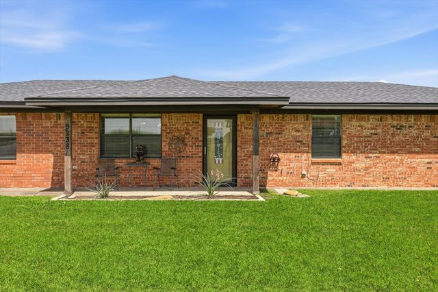 9238 Indian Trail, Sanger, TX 76266