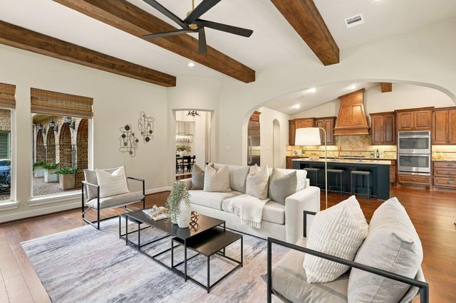 51 Woodglade Way, The Woodlands, TX 77375