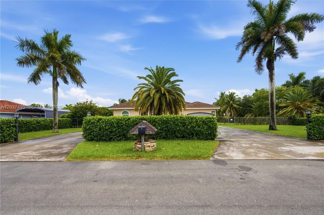 16933 SW 215th Ter, Miami, FL 33187