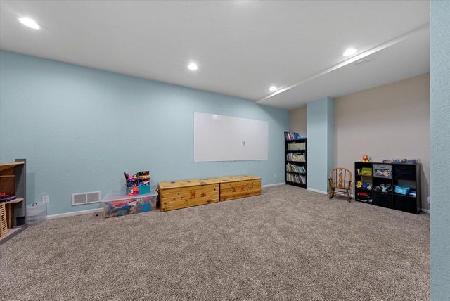 1457 Red Oak DRIVE, Hartford, WI 53027